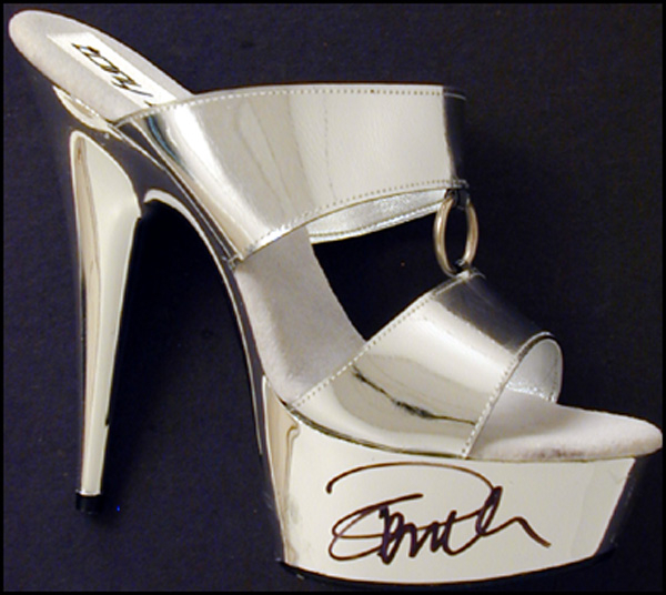 Lot 921 Pamela Anderson