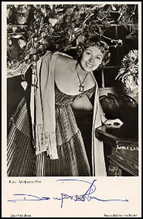 Lot #1249  French Actresses - Image 2