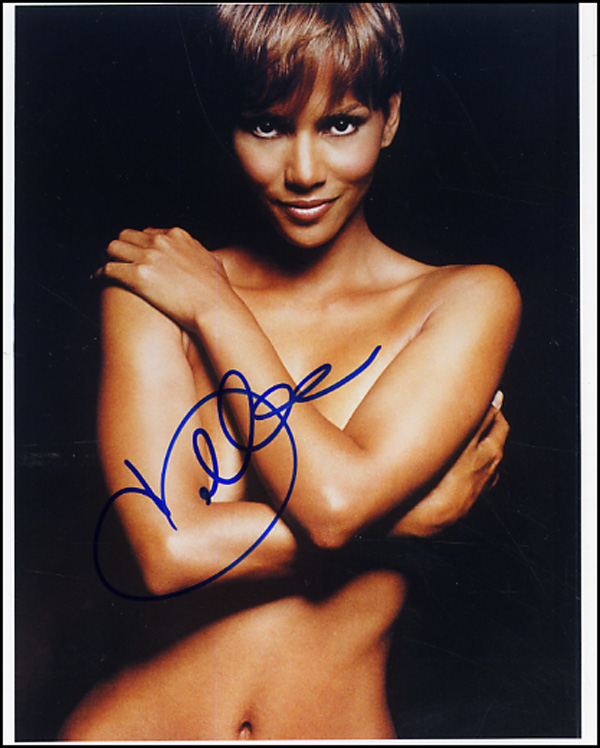 Lot 992 Halle Berry