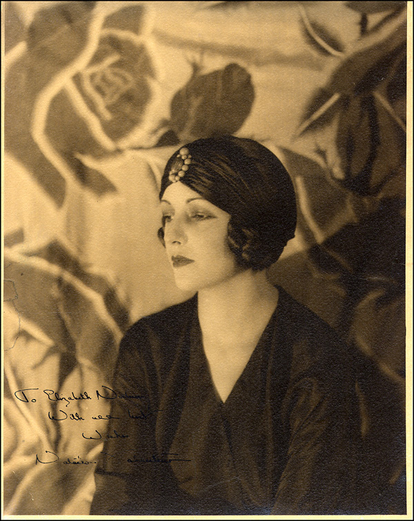 Lot 2033 Natacha Valentino