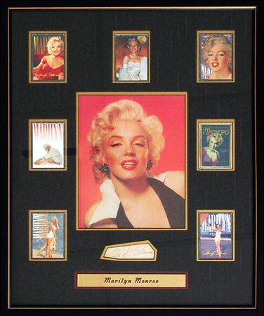 Lot #1790 Marilyn Monroe - Image 2