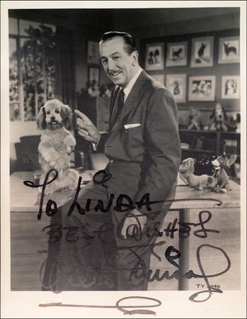 Lot #834 Walt Disney - Image 1