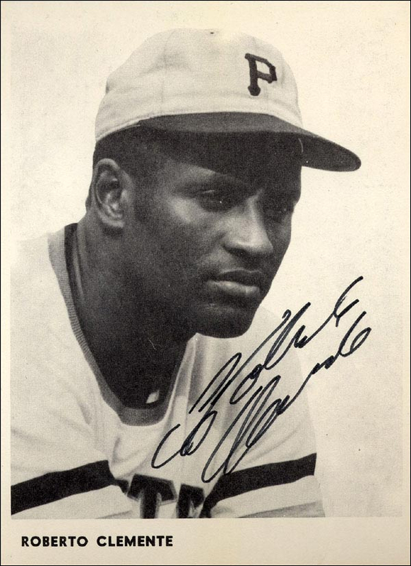 Lot 2305 Roberto Clemente