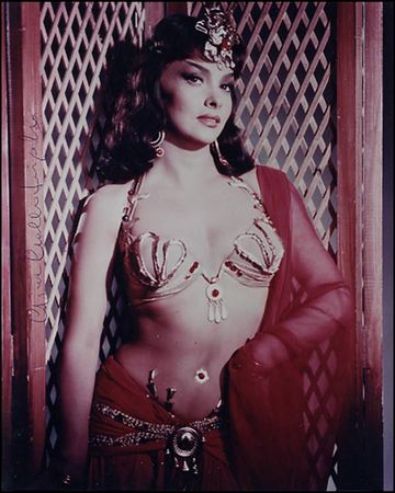 Lot #1729 Italian Actresses - Image 3