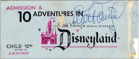 Lot #618 Walt Disney - Image 1