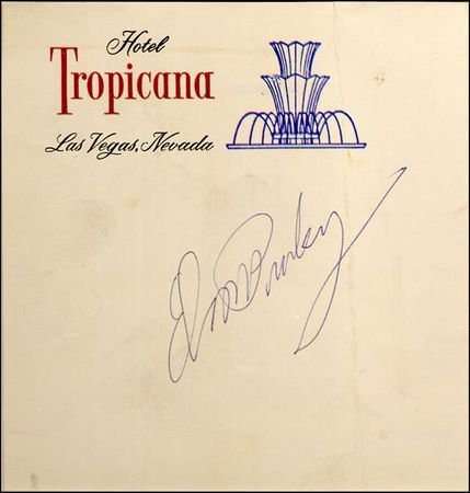 Lot #1118 Elvis Presley - Image 1