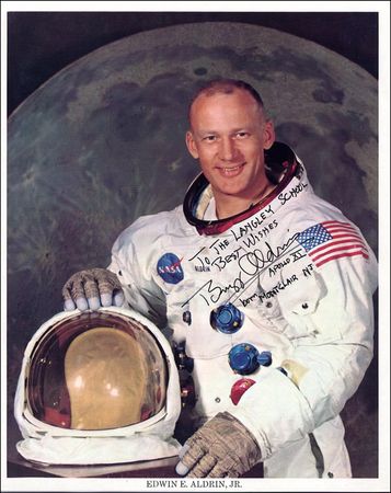 Lot #641 Apollo 11 - Image 1