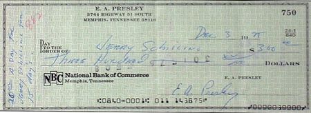 Lot #900 Elvis Presley - Image 1