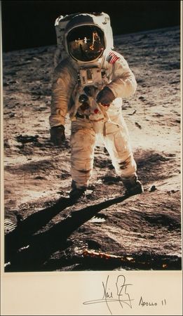 Lot #480 Neil Armstrong - Image 1