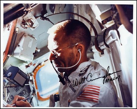 Lot #613  Astronauts - Image 2