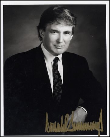 Lot #341 Donald Trump - Image 1