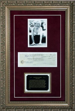 Lot #2039 Marilyn Monroe - Image 2