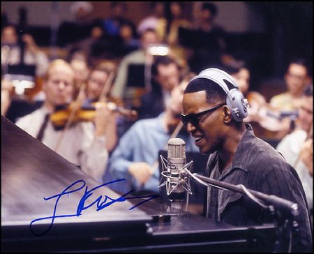 Lot #1724 Jamie Foxx - Image 3
