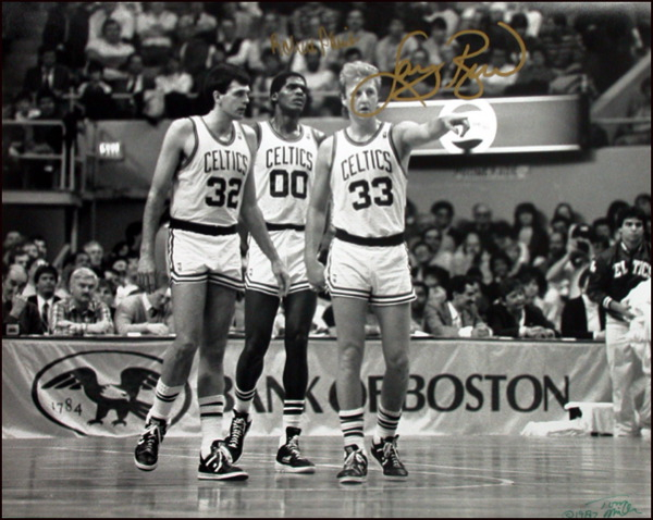 Lot 2735 Larry Bird and Robert Parish
