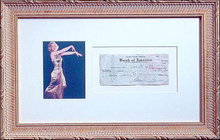 Lot #2295 Marilyn Monroe - Image 2