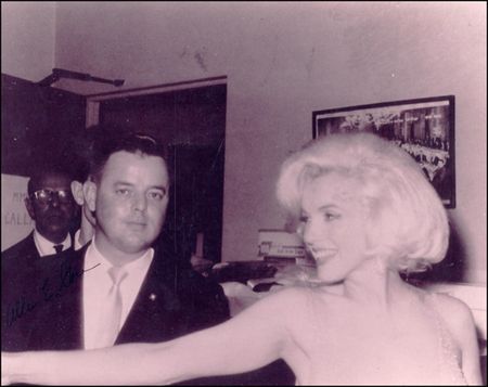Lot #2246 Marilyn Monroe - Image 4