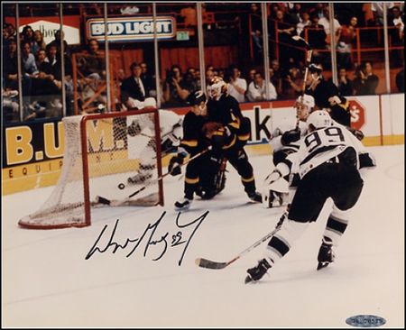 Lot #2256 Wayne Gretzky and Dan Marino - Image 1