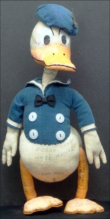 Lot #796 Walt Disney - Image 2