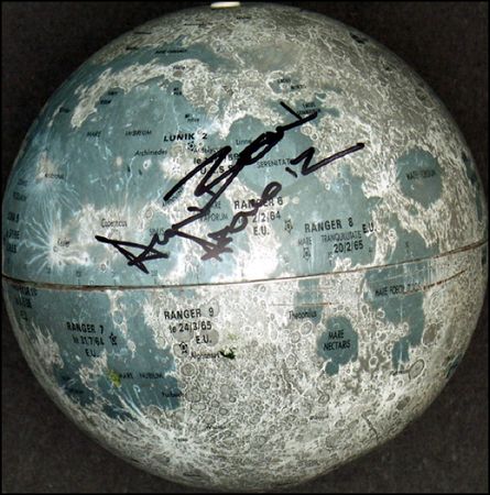 Lot #533 Charlie Duke and Alan Bean - Image 2