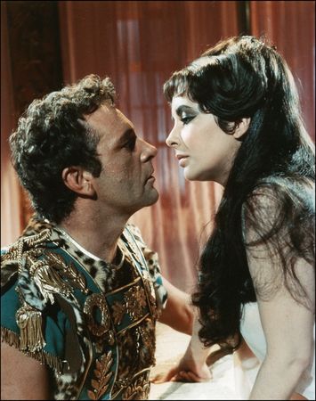 Lot #1731 Elizabeth Taylor and Richard Burton - Image 3