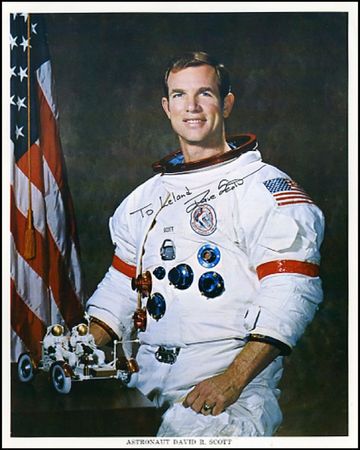 Lot #519 Astronauts - Image 2