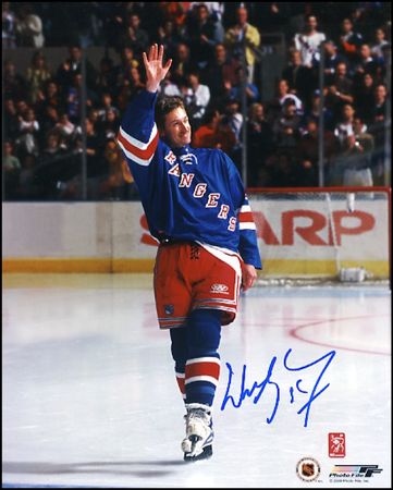 Lot #1891 Wayne Gretzky - Image 2