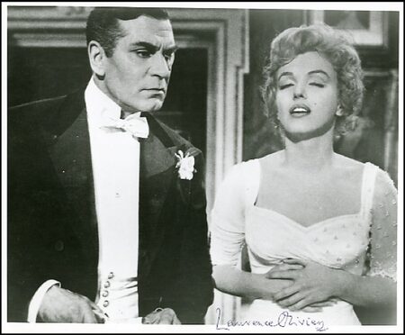 Lot #1545 Laurence Olivier - Image 3