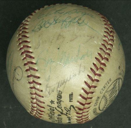 Lot #1942 Pittsburgh Pirates - Image 3