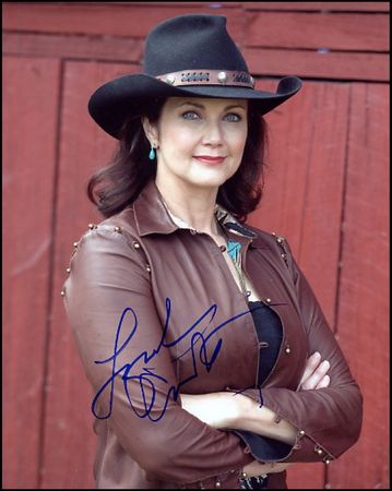 Lot #1088 Lynda Carter - Image 2