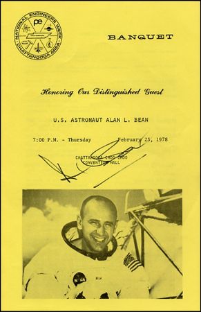 Lot #524 Astronauts - Image 2