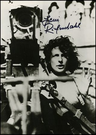Lot #1554 Leni Riefenstahl - Image 3