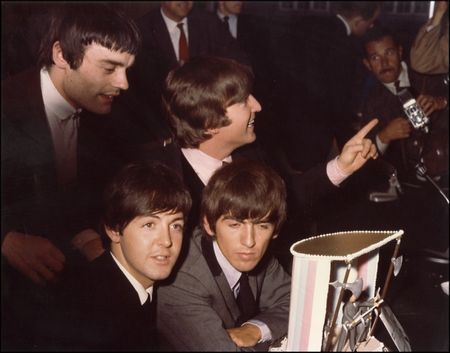 Lot #759 Beatles - Image 3