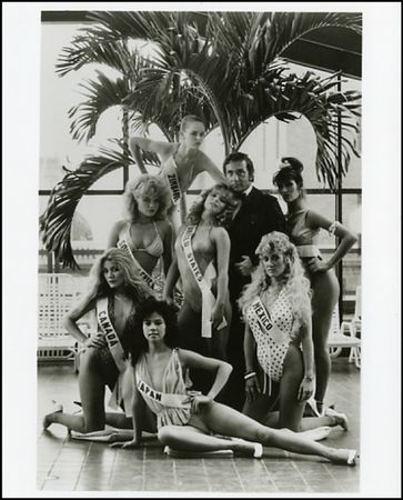 Lot #1218 Bob Guccione - Image 2