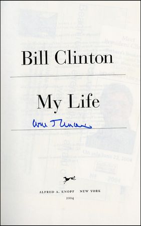 Lot #32 Bill and Hillary Clinton - Image 3