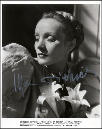Lot #1150 De-Lovely Ladies of Film - Image 3