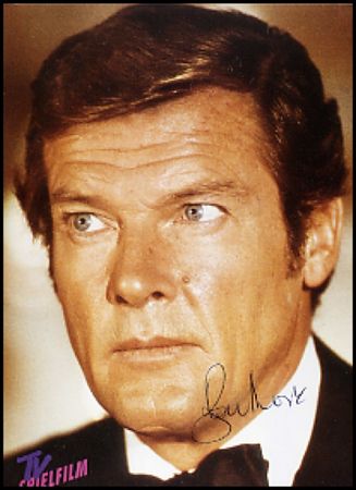 Lot #1196 James Bond: Moore, Roger - Image 4