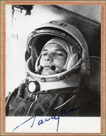 Lot #556 Yuri Gagarin - Image 1