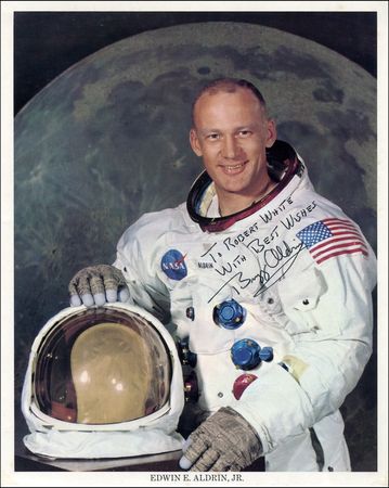 Lot #528 Apollo 11 - Image 3