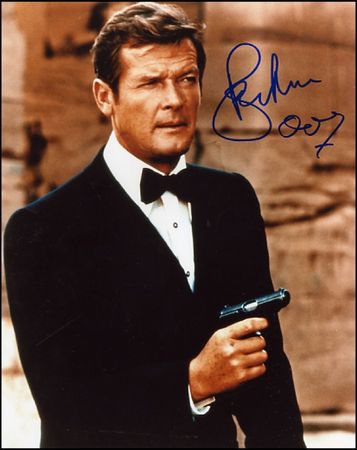 Lot #1208 James Bond: Moore, Roger - Image 1