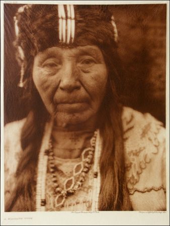 Lot #620  North American Indian - Image 3