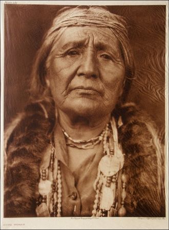 Lot #620  North American Indian - Image 4