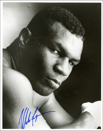 Lot #1525 Boxing - Image 2