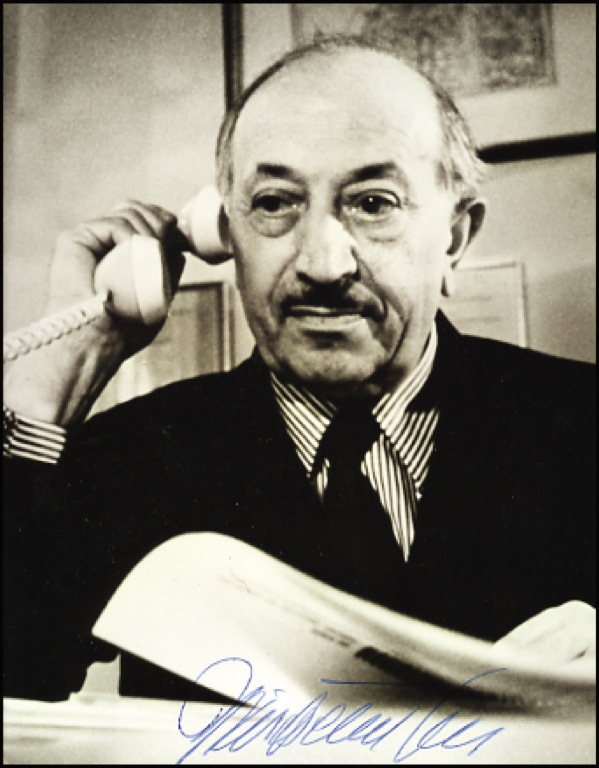 Lot 432 Elie Wiesel and Simon Wiesenthal