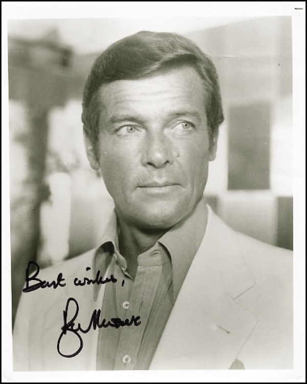 Lot 1114 James Bond: Moore, Roger