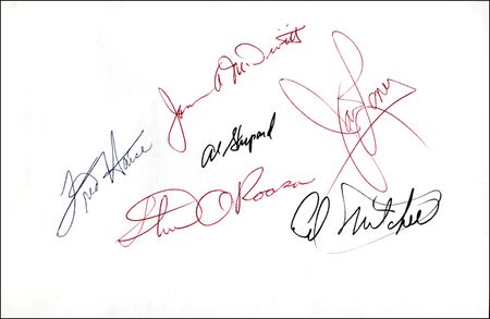 Lot #555 Apollo Astronauts - Image 1