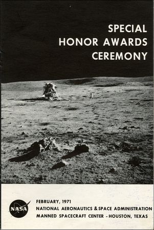 Lot #555 Apollo Astronauts - Image 2