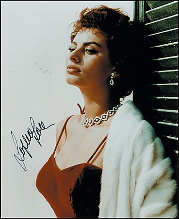 Lot #1117 Sophia Loren - Image 2