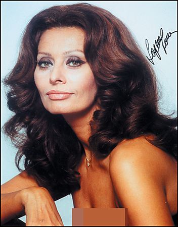 Lot #1117 Sophia Loren - Image 3