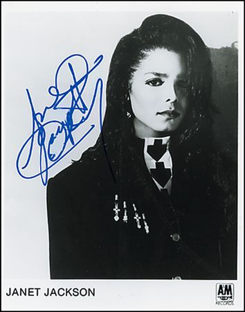 Lot #803 Music Divas - Image 3