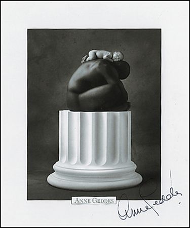 Lot #564 Anne Geddes - Image 1